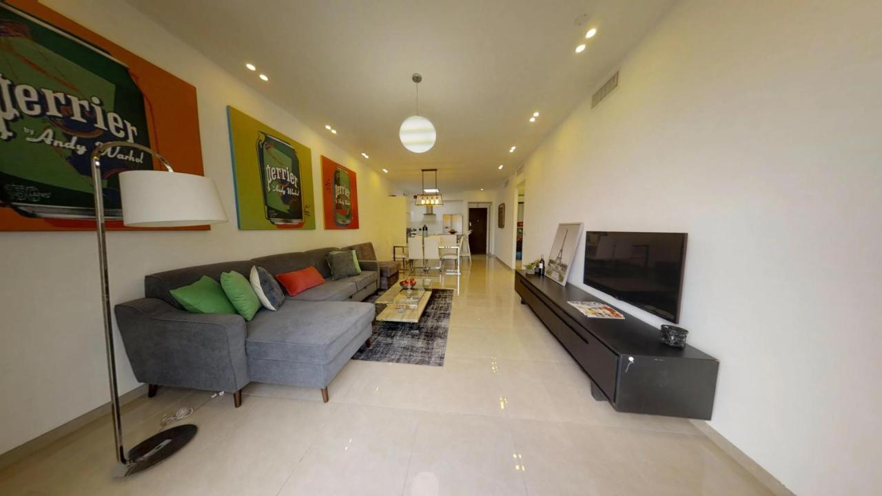 Exclusive Two-Bedroom Apartment With Parking エルサレム エクステリア 写真