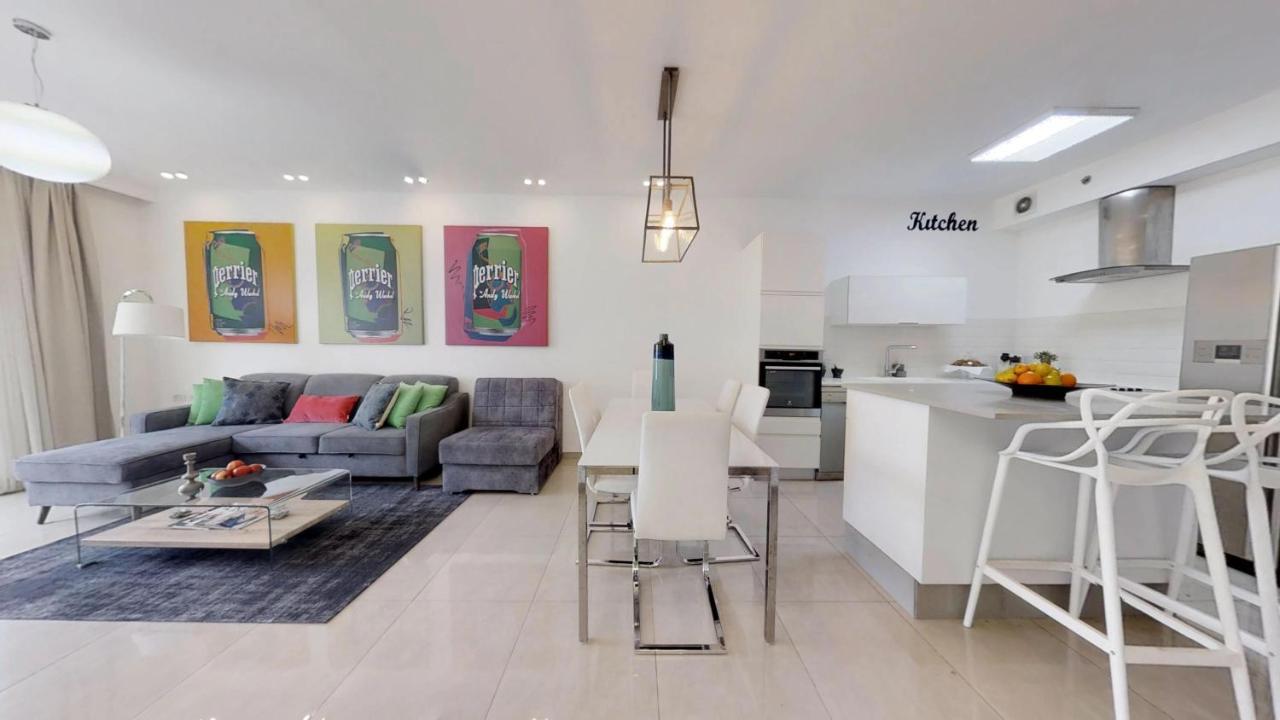 Exclusive Two-Bedroom Apartment With Parking エルサレム エクステリア 写真